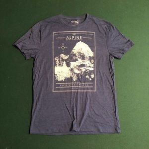 Old Navy T-shirt NWOT